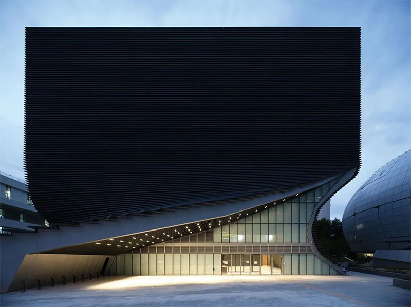 首尔新地标：摄影艺术博物馆 / Jadric Architektur